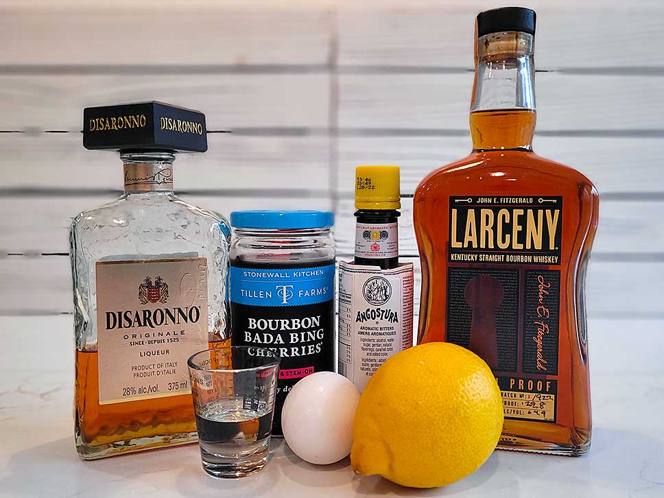 Amaretto Sour ingredients.